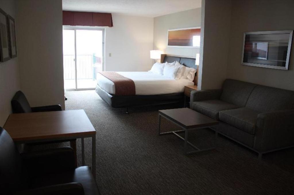 Holiday Inn Express Munising-Lakeview Hotel By Ihg ภายนอก รูปภาพ
