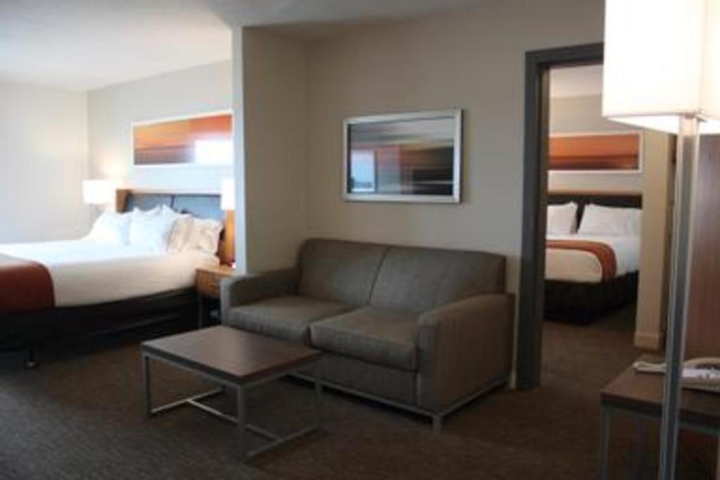 Holiday Inn Express Munising-Lakeview Hotel By Ihg ภายนอก รูปภาพ
