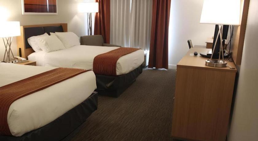 Holiday Inn Express Munising-Lakeview Hotel By Ihg ภายนอก รูปภาพ