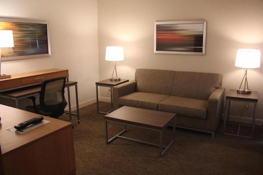 Holiday Inn Express Munising-Lakeview Hotel By Ihg ภายนอก รูปภาพ